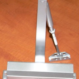 Дверной механический доводчик Тип 700